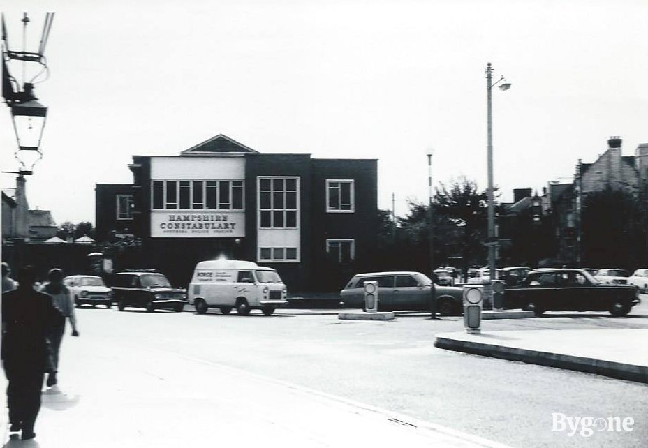 Albert Road, Victoria Road junction, showing police station. 1975