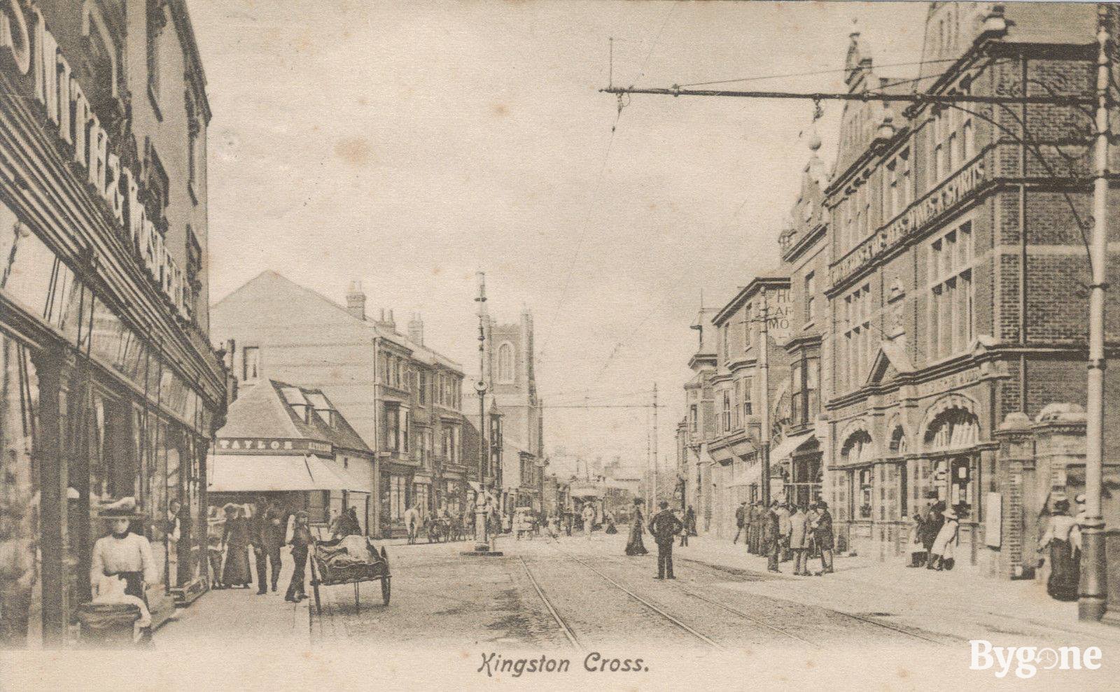 Kingston Cross, Kingston Crescent
