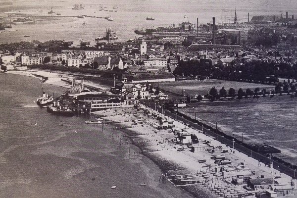 Southsea Common / Clarence Pier, 1930s